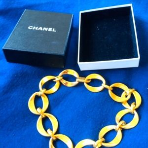 CHANEL NECKLACE